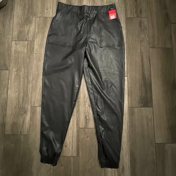 SPANX faux Leather jogger pants  L - Picture 2 of 4